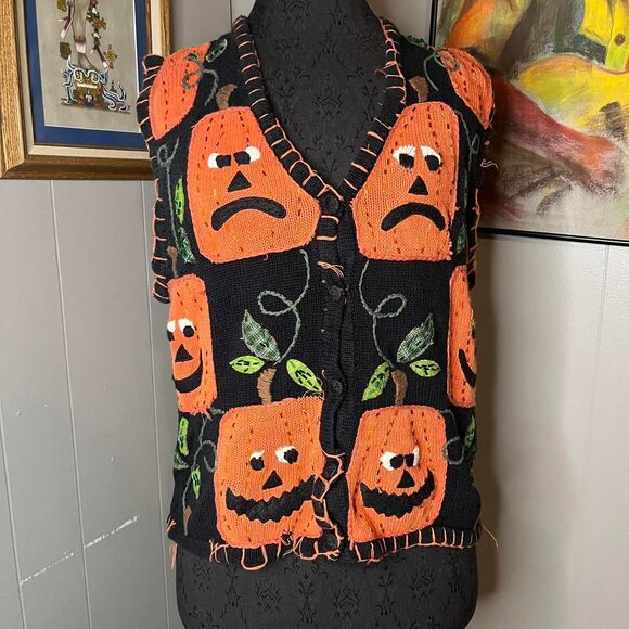 Thrashed Halloween Knit Vest Funky Pumpkins Fun Faces Unique Medium - Picture 1 of 6